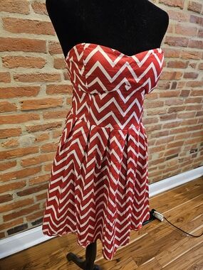 Rue21 Red & White Strapless Chevron Fit Flare Dress